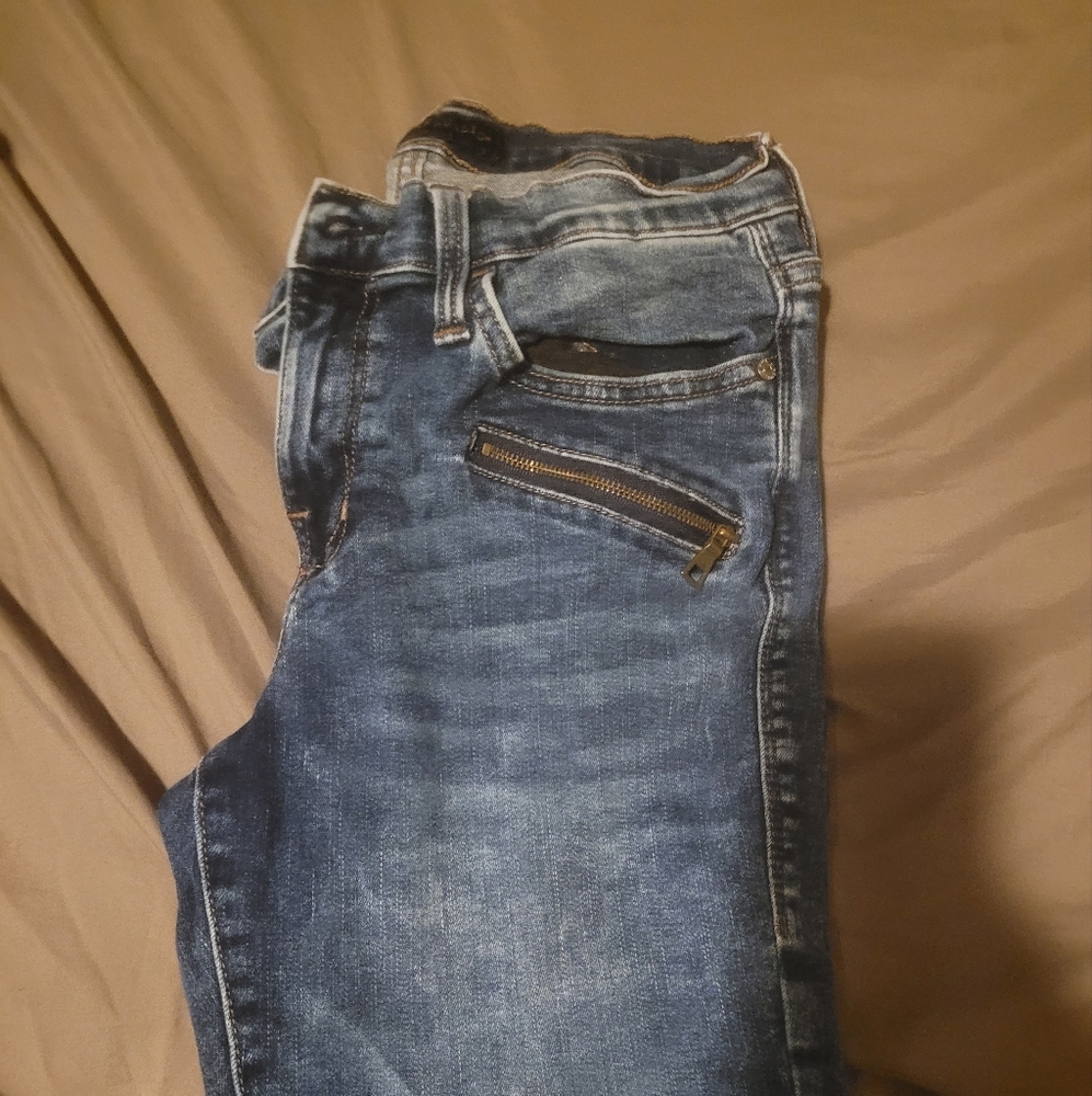 Rock & Republic jeans size 8.  Great condition.